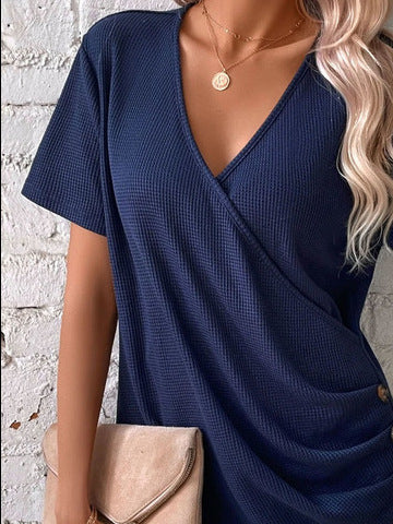 Women's Casual Short-sleeved V-neck Solid Color T-shirt