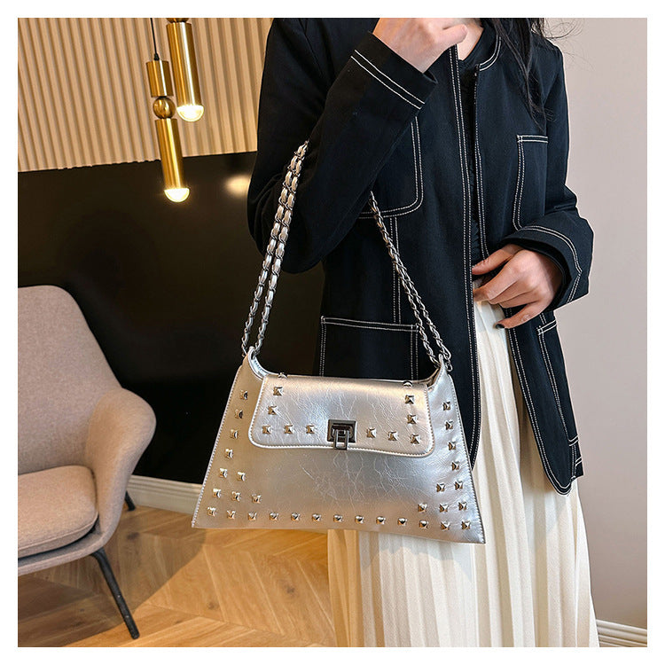 Rivet Bag Envelope Chain Crossbody