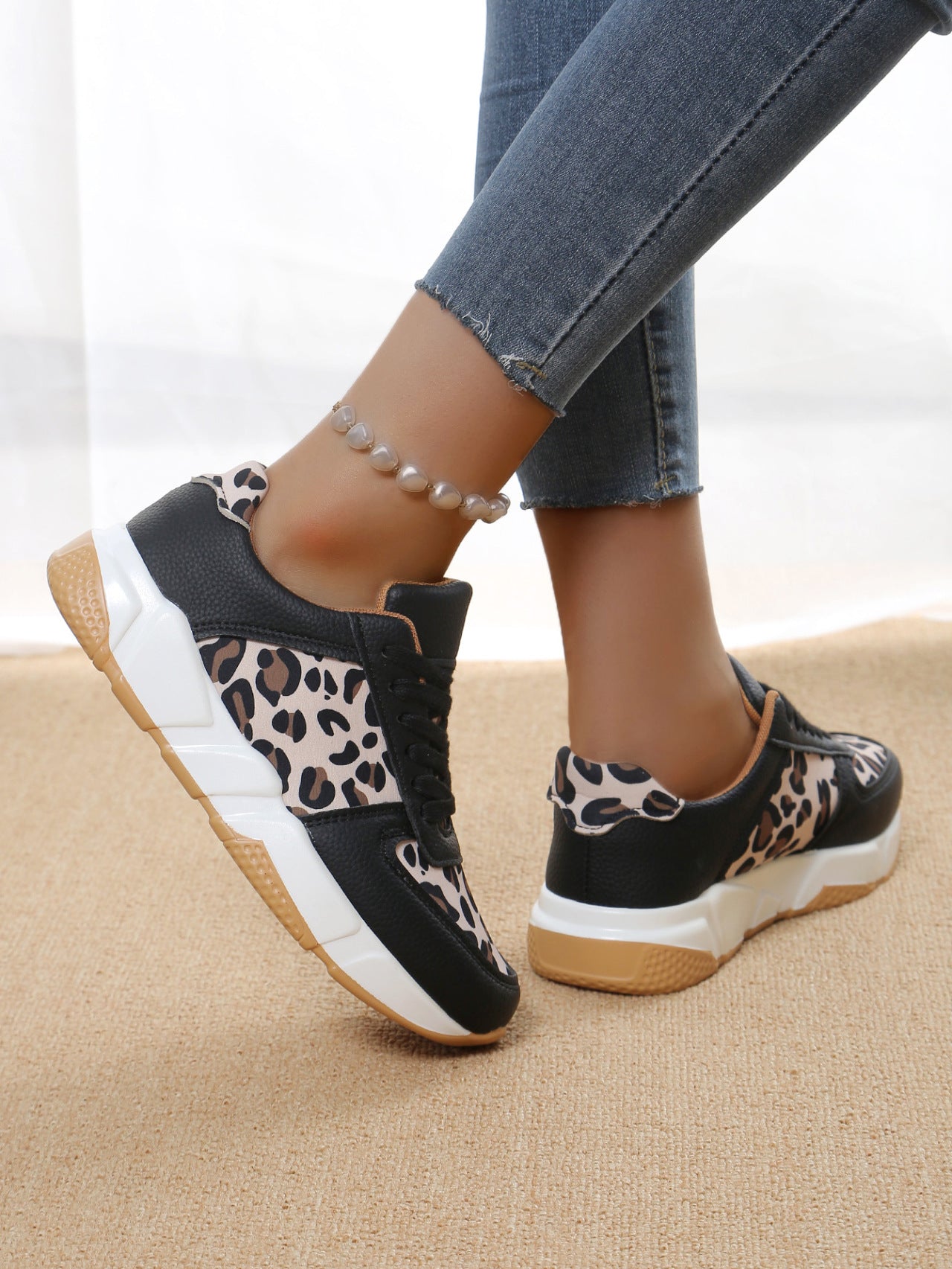 Leopard Print Casual Flat Lace-up Sports Casual Shoes