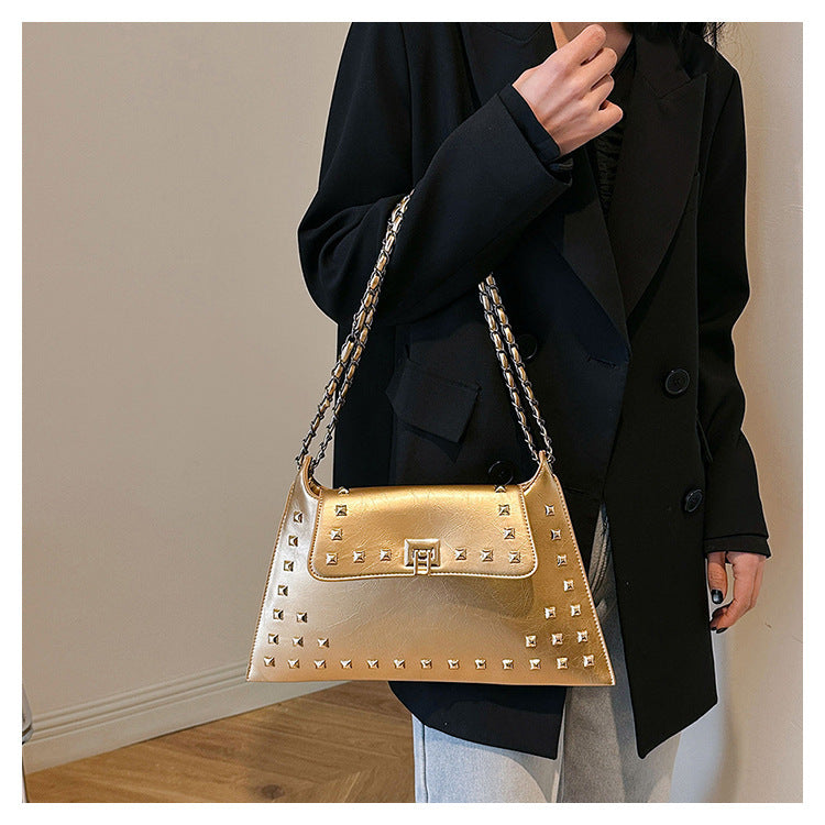 Rivet Bag Envelope Chain Crossbody